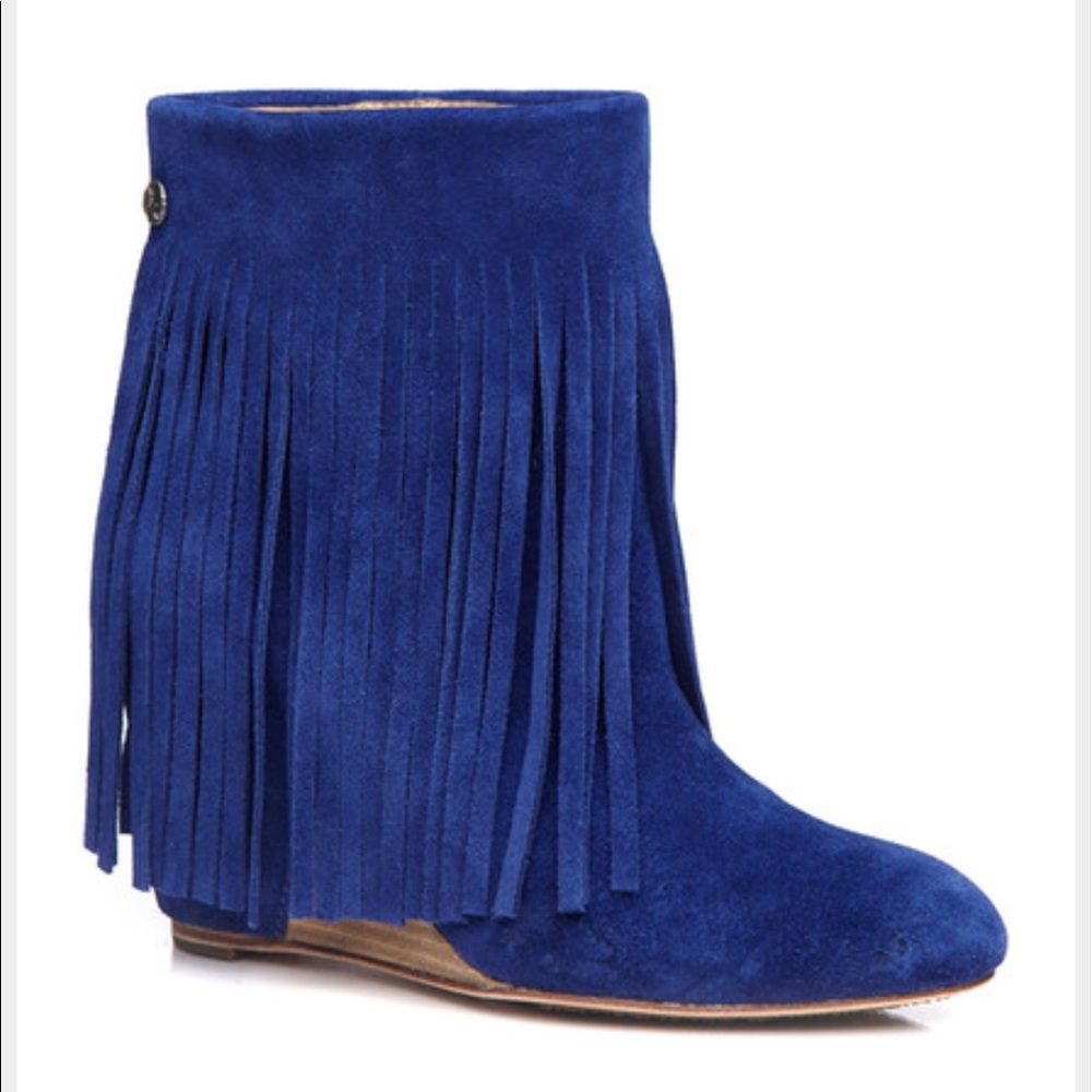 Koolaburra Zarin fringe wedges